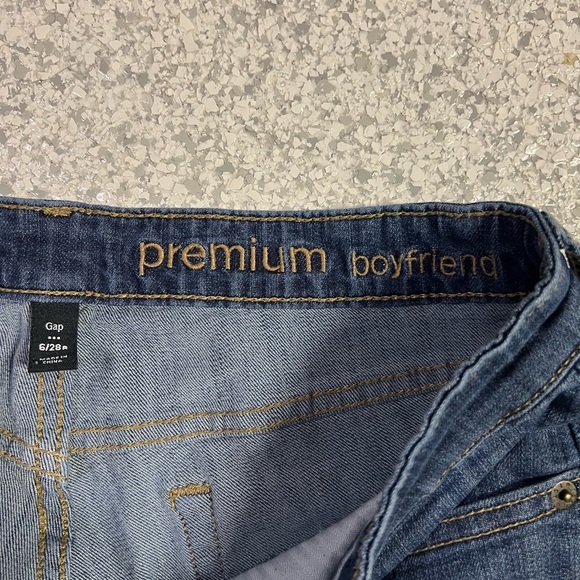 GAP Premium Boyfriend - Picture 2 of 2